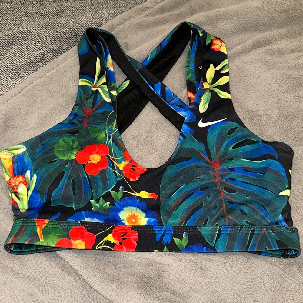 Nike sports bra